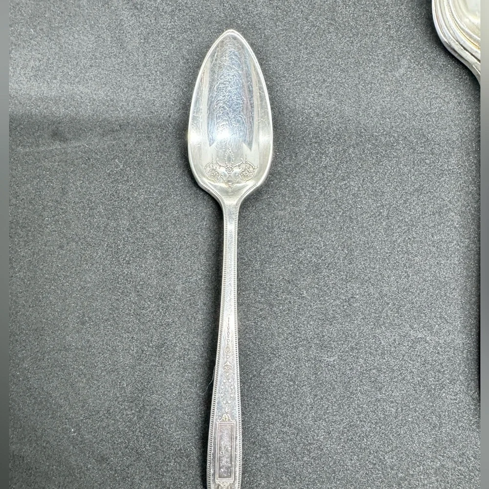 Antique 1920s Community “Grosvenor” Silverplate Spoons by Oneida